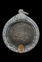 Load image into Gallery viewer, LookOm Petchakrub 2530 - MKCamulet