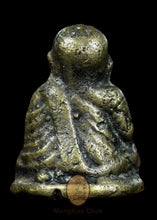 Load image into Gallery viewer, Luang Phor Ngern Roon Bpeun Tek 2528 - MKCamulet