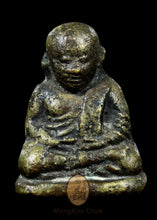 Load image into Gallery viewer, Luang Phor Ngern Roon Bpeun Tek 2528 - MKCamulet