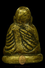 Load image into Gallery viewer, Luang Phor Ngern Roon Bpeun Tek 2528 - MKCamulet