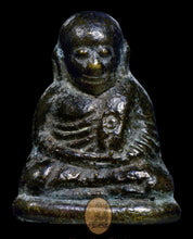 Load image into Gallery viewer, Roon Fah KhamRon 2534 (Nà Yim) - MKCamulet