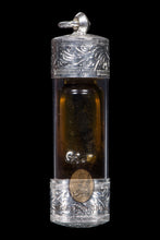 Load image into Gallery viewer, Gumanthong Num Mun Prai 2539 - MKCamulet