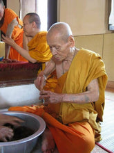 Load image into Gallery viewer, Mae Nang Phim 2549 (Official 2nd Batch) - MKCamulet