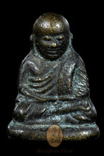 Load image into Gallery viewer, Luang Phor Ngern Roon Bpeun Tek 2528 - MKCamulet