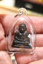 Load image into Gallery viewer, Roon Fah KhamRon 2534 - MKCamulet