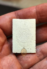 Load image into Gallery viewer, Somdej That Mahachai 2534 - MKCamulet