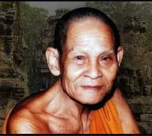 Load image into Gallery viewer, Renowned Khun Paen Maroom Matoom - MKCamulet