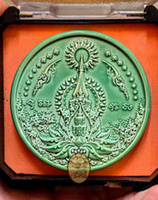 Load image into Gallery viewer, Ong Phor Jàtukam Ramathep 2550 - MKCamulet