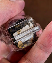 Load image into Gallery viewer, Gumanthong Kote Hien Maha Heng - MKCamulet