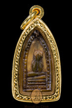 Load image into Gallery viewer, Mae Nang Kwak Lang Phra Pidta 248x - MKCamulet