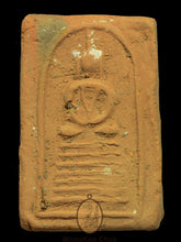 Load image into Gallery viewer, Somdej Din Phao 248x - 249x - MKCamulet