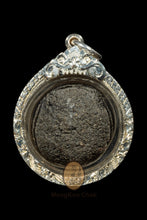 Load image into Gallery viewer, LookOm Petchakrub 2530 - MKCamulet