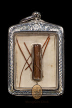 Load image into Gallery viewer, Rooptai Pu Pleang Boon Yeun Fang Takrut Salika - MKCamulet