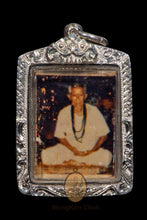 Load image into Gallery viewer, Rooptai Pu Pleang Boon Yeun Fang Takrut Salika - MKCamulet