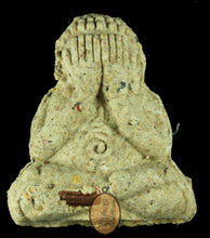 Load image into Gallery viewer, Phra Pidta Trai Mat Lap Sap 2558 (With Takrut) - MKCamulet