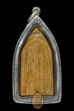 Load image into Gallery viewer, Khun Paen Seryob Marn 2528 ** - MKCamulet