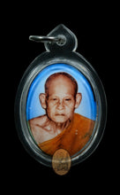 Load image into Gallery viewer, Locket Plod Nee, Luang Pu Cheun Thikàyano - MKCamulet