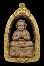 Load image into Gallery viewer, Gumanthong Pu Pleang 2541 - MKCamulet

